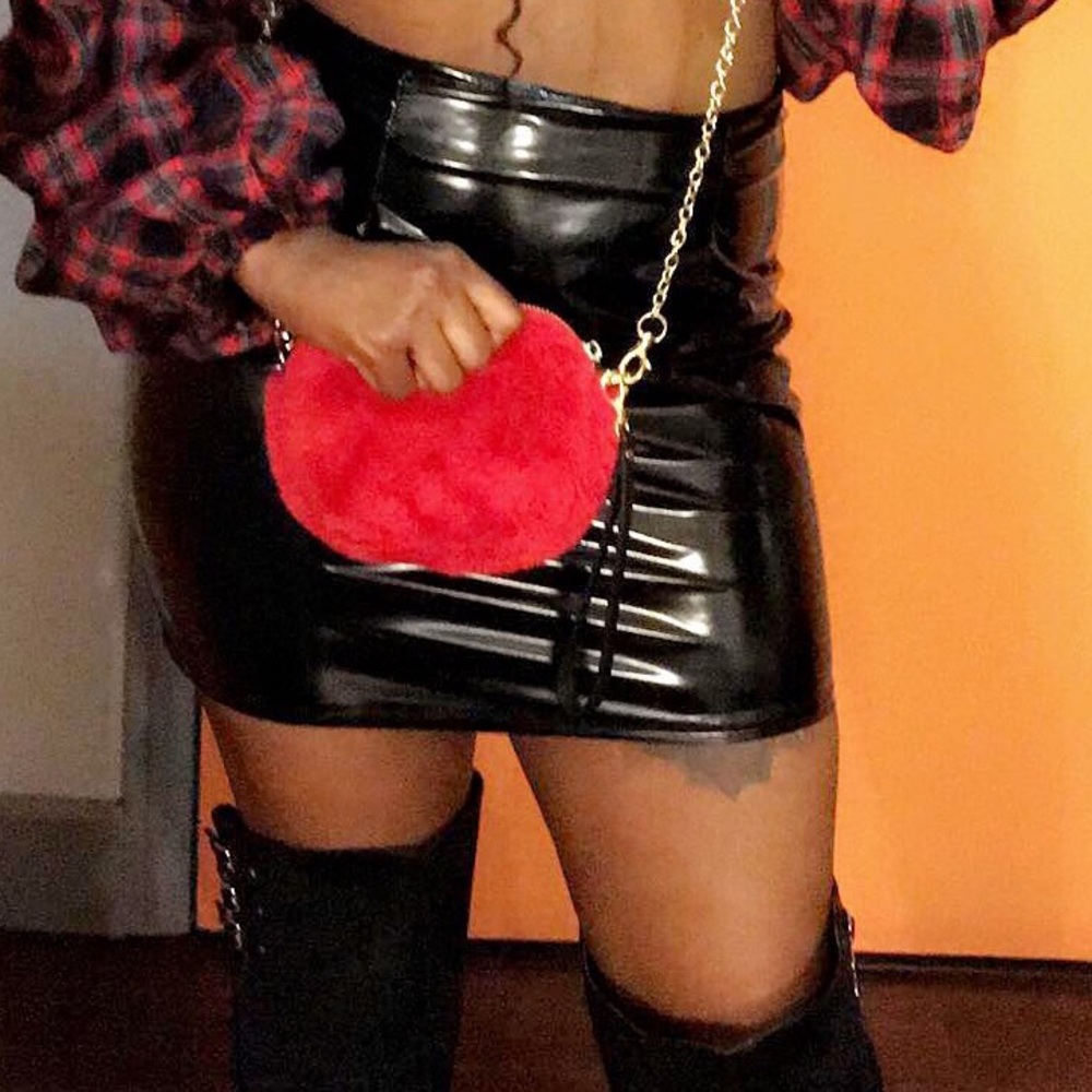 Black skirt